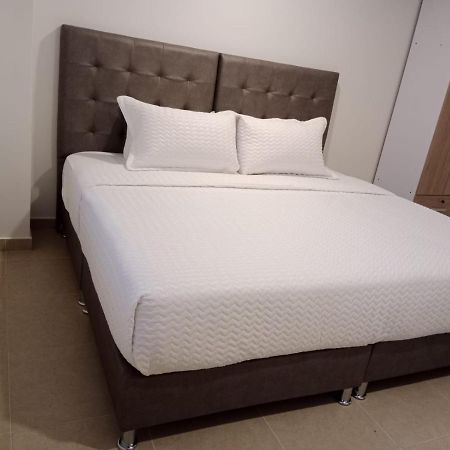 Aparta Suite Plaza Premium Богота Экстерьер фото