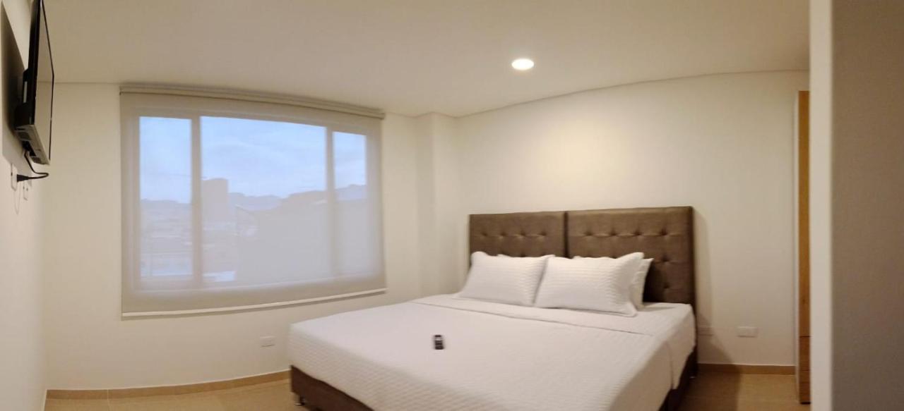 Aparta Suite Plaza Premium Богота Экстерьер фото
